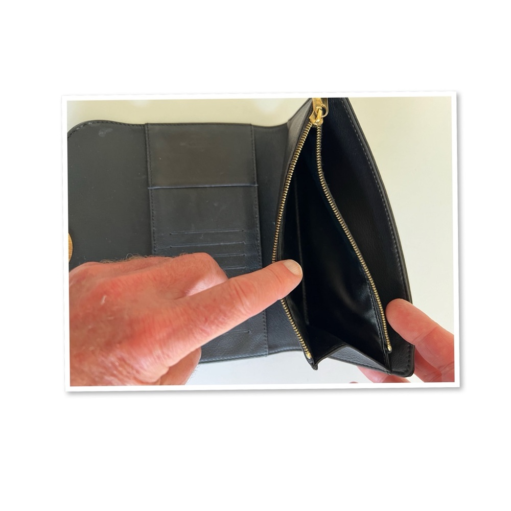 Louis Vuitton Mahina Amelia Leather Wallet - Picture 8 of 16